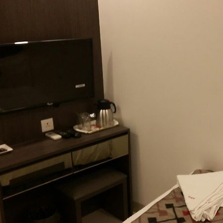 Hotel Kalpana Elite Bombay Extérieur photo