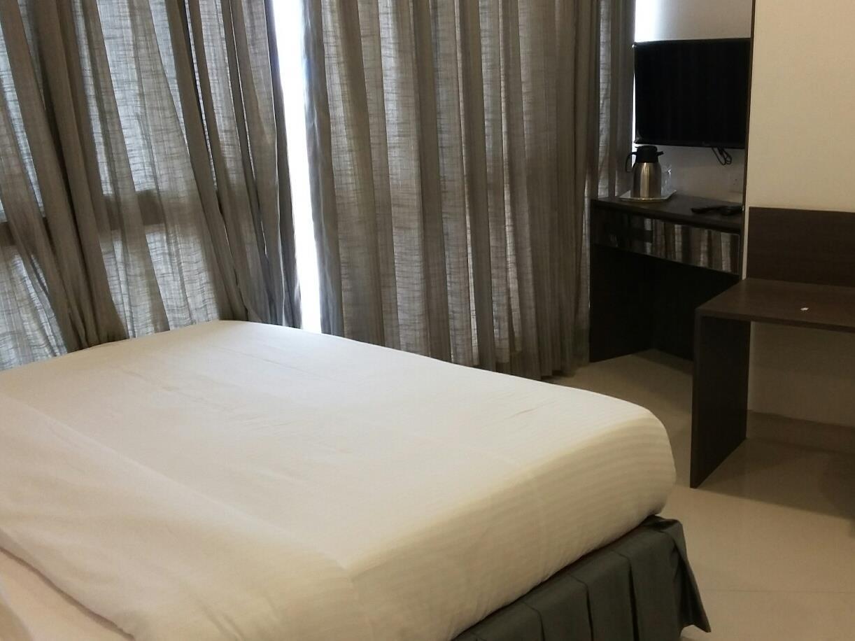 Hotel Kalpana Elite Bombay Extérieur photo